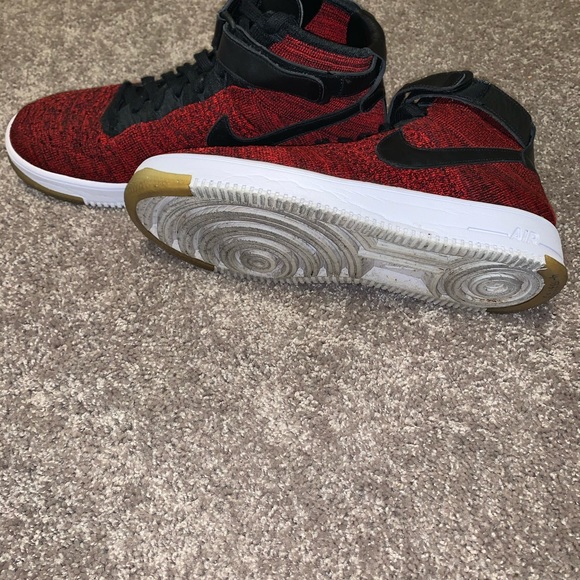 Nike Air Force 1 Flyknit University Team Size 10.5 main image 8